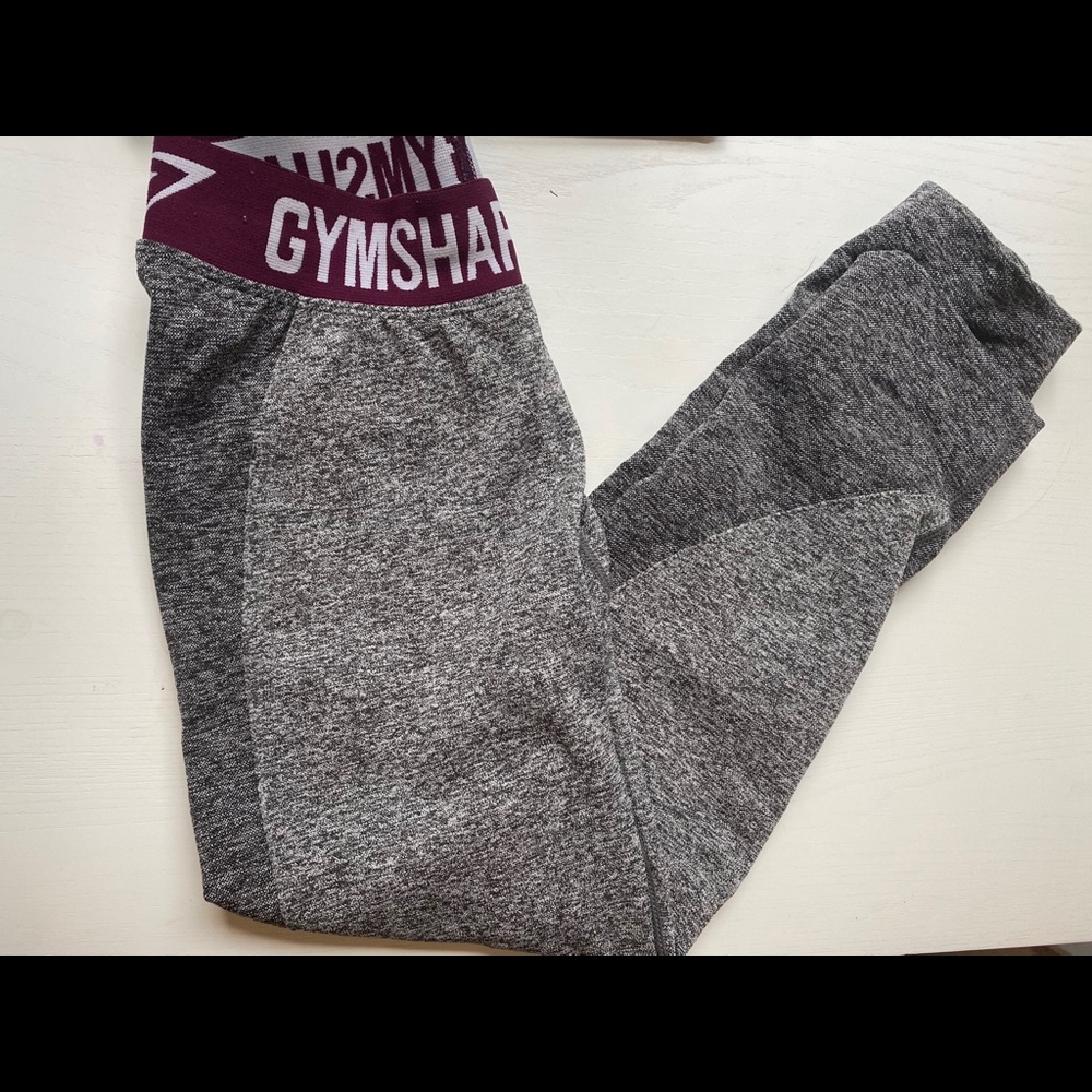 Gymshark compression leggings!